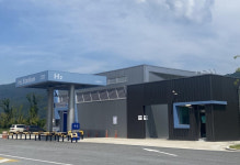 내년까지 고속도로 전기차 충전소 1000기, 수소는 43기 구축