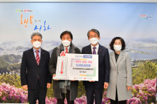 부산장림표면처리사업협동조합·BJ Tech, 이웃돕기 성금 전달