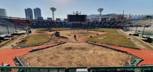 ‘부산판 그린 몬스터’ 기대하라… 사직야구장 환골탈태 중