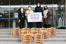 [포토뉴스] 오랜지바다, 수영구청에 성품 기탁