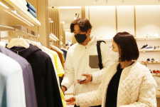 [포토뉴스] 이탈리아 남성 패션 ‘로로피아나’ 입점