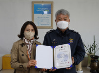 경남 밀양구치소, 자매결연학교에 장학금 전달했다