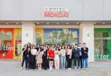 “커피전문점이자 직장인 라이프스타일 플랫폼이에요”