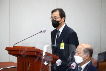 [속보] '성비위 논란' 윤재순 비서관 