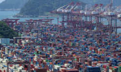 부두 포화 임박… 컨 화주들 “어떻게든 부두에 넣어 달라” 아우성