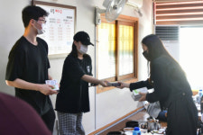 부산경상대학교, 기숙사생에게 추석맞이 떡 배부행사 실시