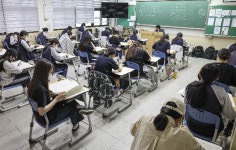 수능시간표 맞춰 주 1회 모의고사 푸는 연습 꾸준히…수능 50일 학습 전략