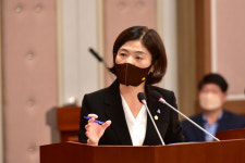 거제시 “지혜의 바다 대신 중앙도서관으로”