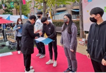 [포토뉴스] 주례1동 청소년지도협의회, 2022년 꿈씨앗 장학금 전달