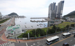 방문객 뜸한 동삼동패총전시관, 확장 이전 사실상 무산