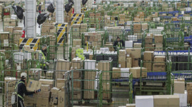 [포토뉴스] 설 앞두고 바빠진 물류센터