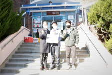 [포토뉴스] 부산조달청, ‘평화의 집’에 위문금 전달