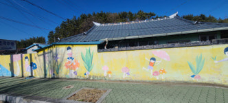 동피랑 날개 벽화 새단장했다는데…경남 벽화마을 3곳