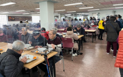 [포토뉴스] 부산시노인종합복지관, 갈비탕 무료 나눔 행사