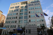 [단독] 부산 아파트 커뮤니티 수영장서 익수사고… 4세 아동 중태