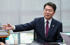 안철수 “대통령 지지율 40%로는 총선 필패…당이 정책 주도해야”