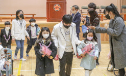 [포토뉴스] 4년 만의 ‘노 마스크’ 대면 입학식