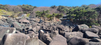 산사로 몰려든 물고기 떼처럼…밀양 ‘3대 신비’ 만어사