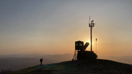 [산&길]5만 년 전 뜨거웠던 불구덩이 걷다가 봄꽃에 화들짝