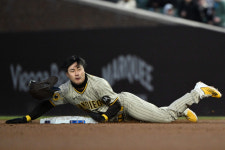 김하성, MLB 통산 200안타…배지환은 한 경기 3도루