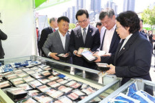 한우·한돈 축산대전…대형마트·온라인 최대 56% 할인판매