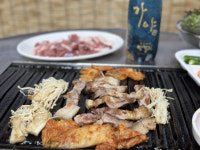 김해평야 황금들녘을 한 잔에…‘전통주 세계화’ 도전하는 가야양조장 [술도락 맛홀릭] 