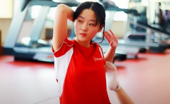 요가하던 유미·빙수 먹던 송아…북한 유튜버, 갑자기 사라졌다