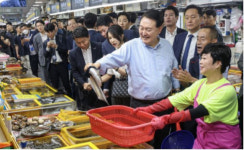 해수부·중기부 “전통시장 수산물 연말까지 상시 할인”