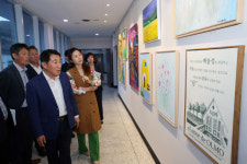 양산시청에 장애 에술인이 그린 그림 보러오세요