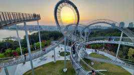 차 막히고 인파 몰리는 해맞이…2024년 신상 ‘일출 맛집’은?