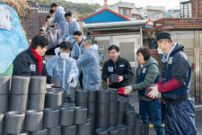 부산진구, 시무식 대신 봉사활동  공무원노조와 함께하는 ‘사랑의 연탄나눔’ 실시