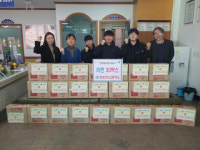 [포토뉴스]경성전자고등학교, 서대신3동에 라면 기탁