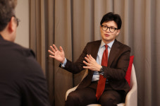 한동훈 산은 부산 이전, 대단히 높은 순위 두고 야당과 협의 [여 당대표 후보 인터뷰]
