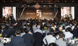자체 브랜드로 50년 개척한 세정, 100년 역사 쓴다
