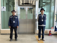 기장군 기장시니어클럽, ‘승강기안전지킴이’ 사업 어르신 호응 높아