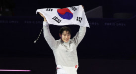 펜싱 오상욱, 파리 올림픽 한국 첫 금…남자 사브르 개인전 우승