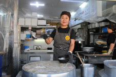 [인터뷰] “맛있고 따뜻한 밥 한 끼 봉사, 보람차고 뜻깊은 일이죠” 주효정 ‘우리돼지국밥’ 대표