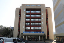 최진봉 부산 중구청장 직권남용 혐의로 송치