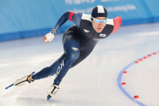 차민규, 스피드 스케이팅 1000m 은메달… 이나현은 동