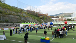 [포토뉴스] 부산 외국인 유학생들 구슬땀