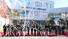 ‘일·휴식 병행’ 거창군 산업단지 복합문화센터 준공