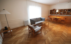 간판 대신 결을 세운 곳, 달맞이길 숨은 보석 ‘에케’ [문화 핫플]