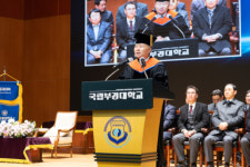 국립부경대, ‘신입생 3558명’ 입학식 열어