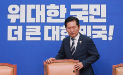 정청래 ‘대통령 순방 후’, 김민석 ‘6말 7초’… 민주당 ‘당권 경쟁’ 본격화