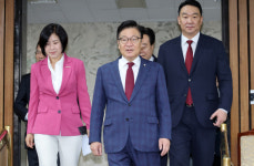 국힘 “형사사법체계 팔아넘겨”… 정부·여당 “보완수사권 폐지”에 반발