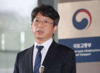 [속보] 홍지선 국토장관 후보자 