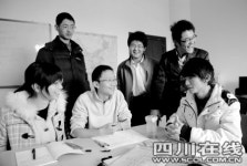 쓰촨, 27세 최연소 대학교수 ‘마작 신동’