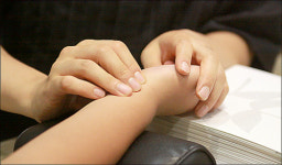 [경희예한의원] 속은 더부룩, 검사결과는 이상무? ‘기능성위장장애’의 한방치료법!