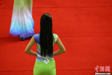 베이징 vs 광저우, 아시안게임 도우미 비교