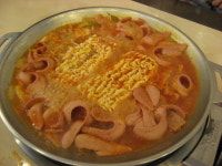 줄 서서 먹는 소문난 부대찌개, 발리 부대찌개